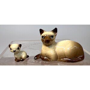 Vintage Ceramic Siamese Cat Figurines Mother & Kitten Miniature